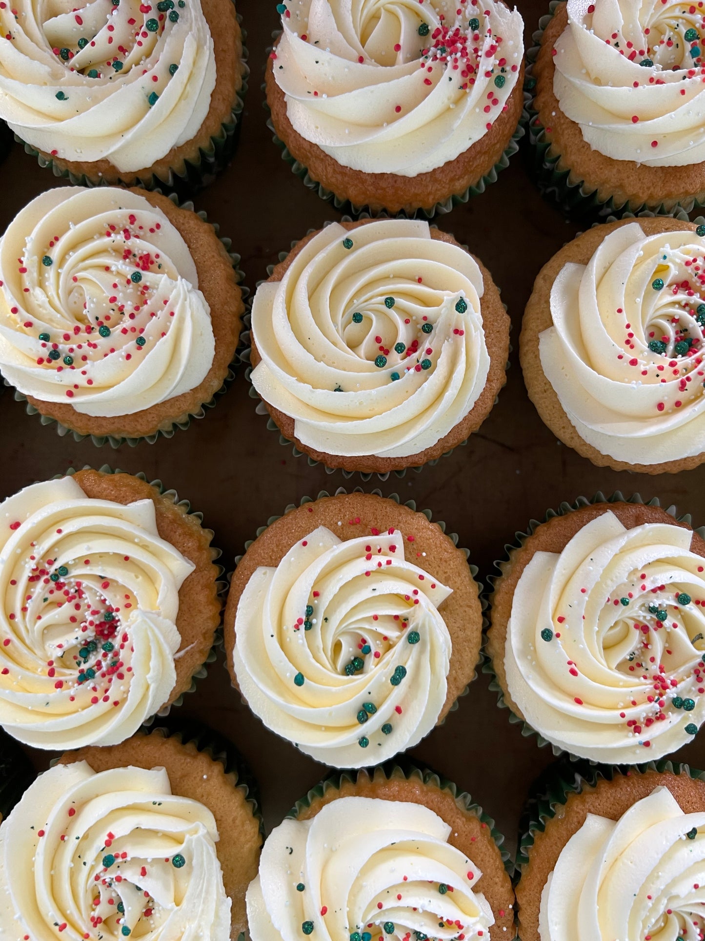 Vanilla/ Chocolate Buttercream Cupcakes